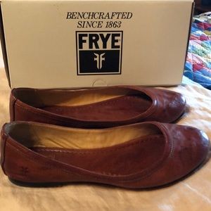 Frye Carson Ballet Flats Cognac 9B